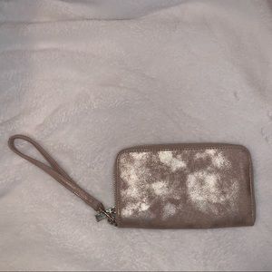 Wristlet wallet